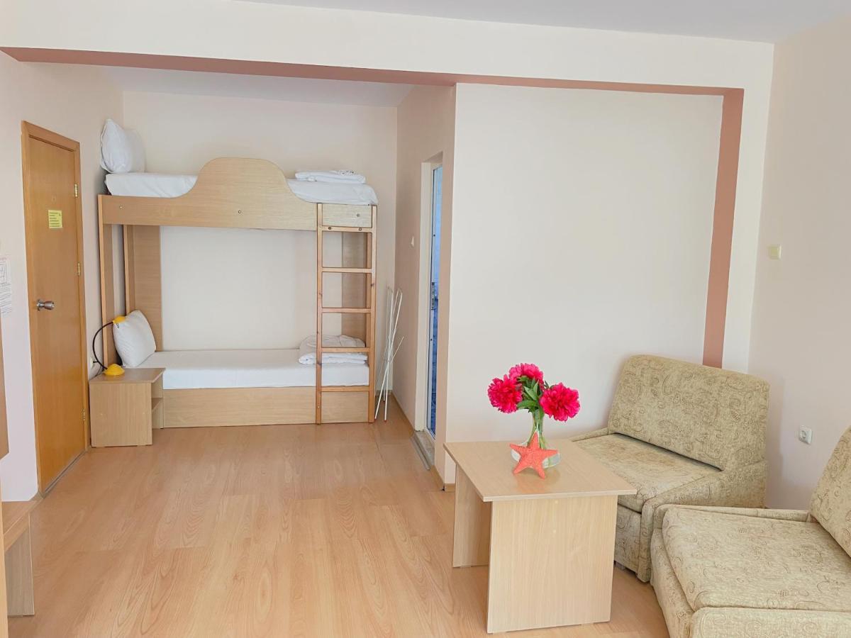 Family Hotel Morska Zvezda バルチク エクステリア 写真