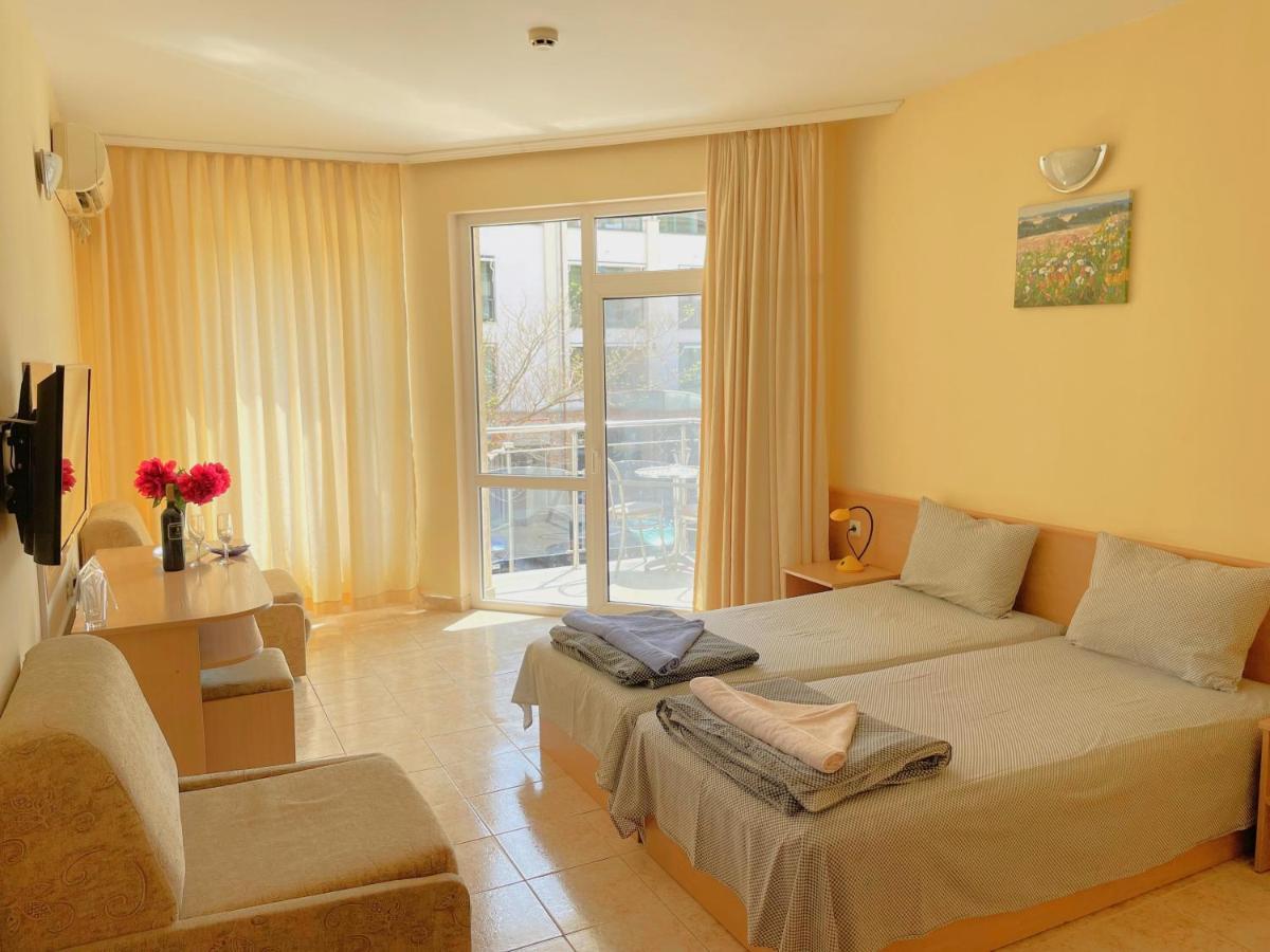 Family Hotel Morska Zvezda バルチク エクステリア 写真
